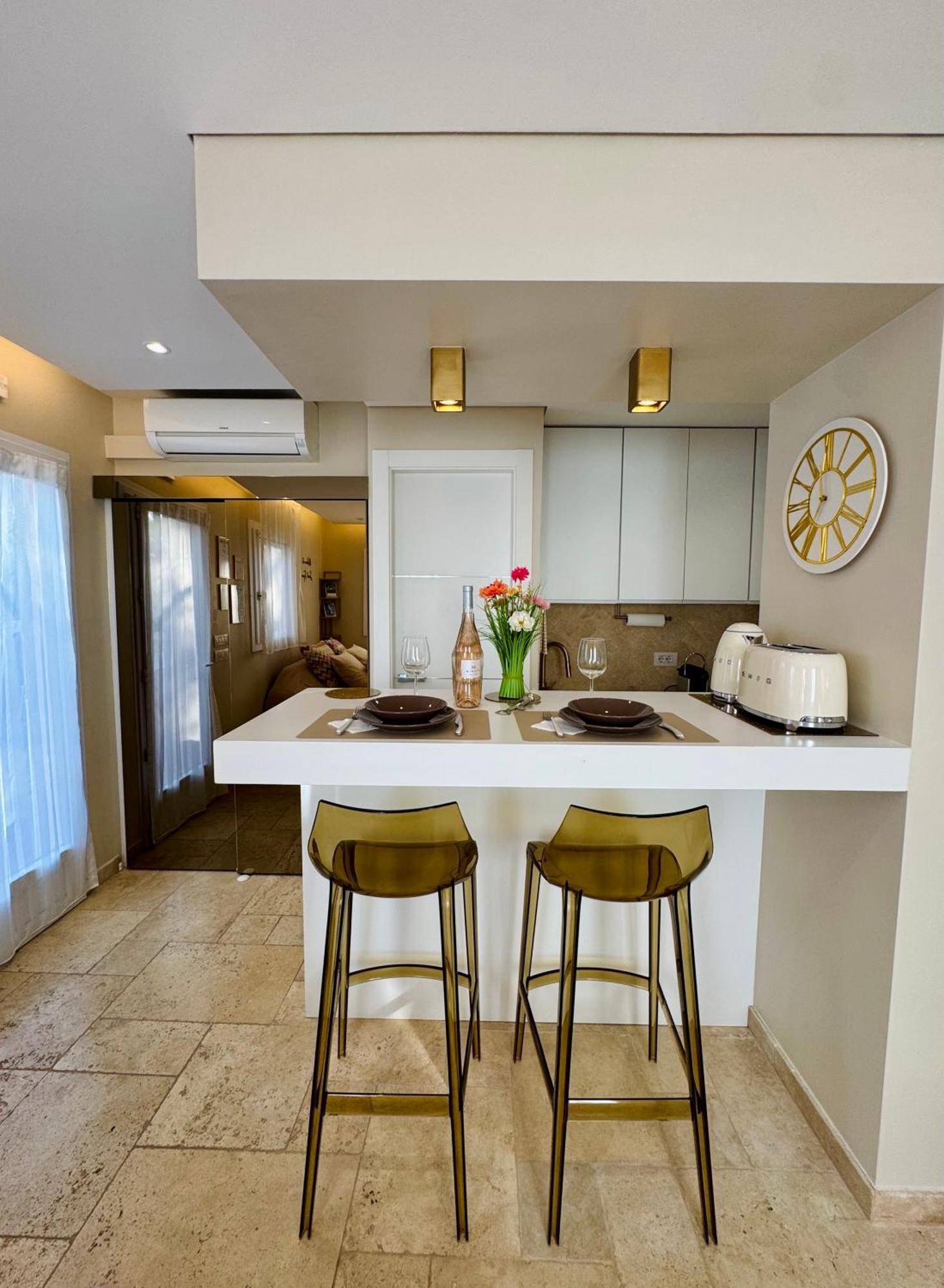 Climatise, Terrasse, Parking Prive, 50m De La Appartement *