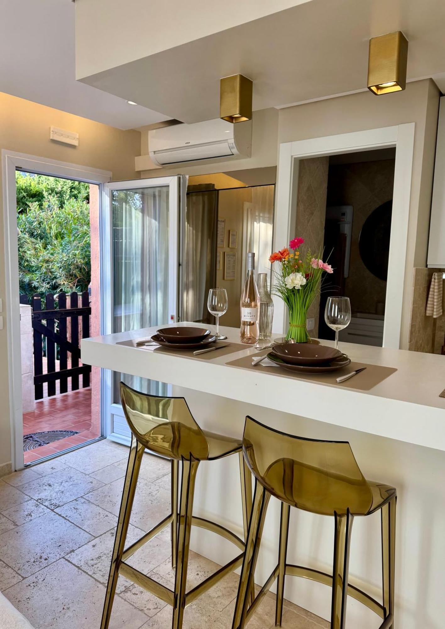 Climatise, Terrasse, Parking Prive, 50m De La Appartement Saint-Tropez
